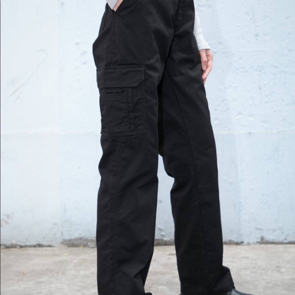 BRANDY MELVILLE / JOHN GALT Black Cargo Pants